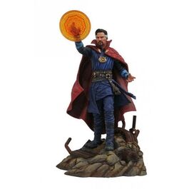 FIGURA DR. STRANGE AVENGERS PELICULA MARVEL GALLERY 23 CM